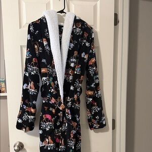 Vera Bradley Cozy Life Robe in Merry Mischief, Size L/XL